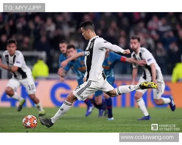 近距离感受足球巨星的力量与技巧 射门瞬间的震撼与美学