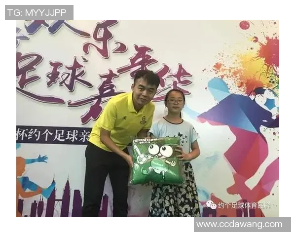 围绕足球球星谜题答案展开的趣味挑战与智慧比拼盛宴