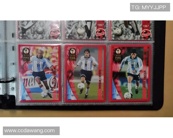 帕尼尼限量版球星卡足球队盒揭开收藏新纪元 值得每一位球迷珍藏